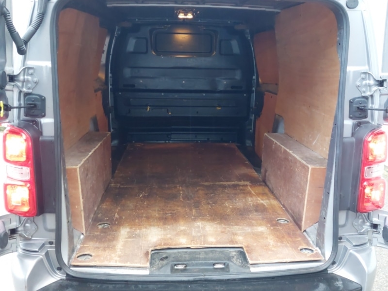Used Vauxhall Vivaro 2019 for sale - 77129992: Photo 8