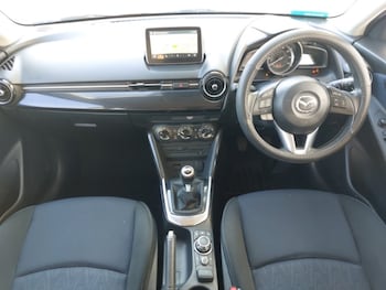 Used Mazda Mazda2 2016 for sale - 78634116: Photo