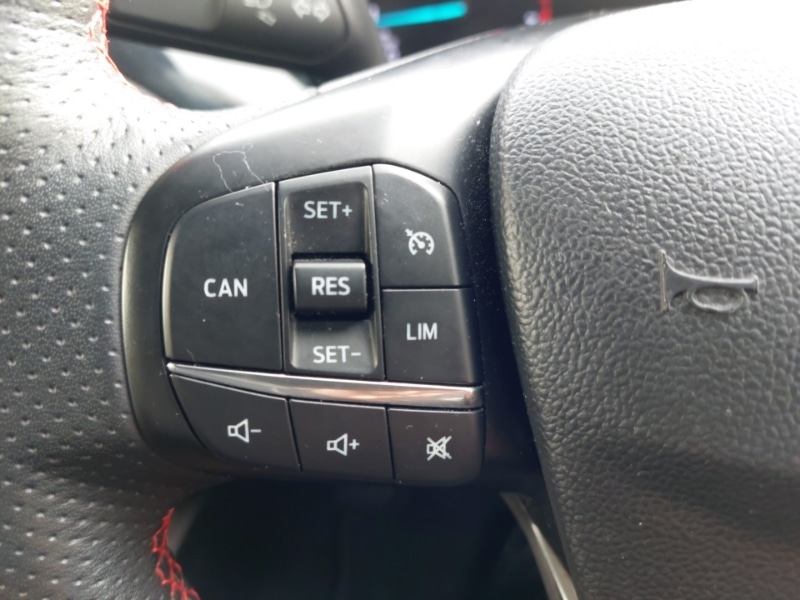 Used Ford Focus 2021 for sale - 77644550: Photo 14