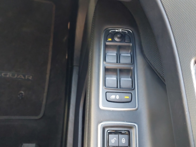 Used Jaguar XF 2018 for sale - 78178989: Photo 18