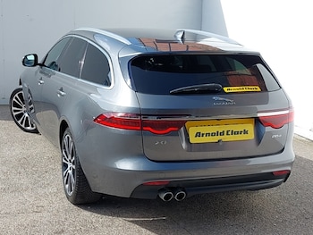 Used Jaguar XF 2018 for sale - 79048285: Photo