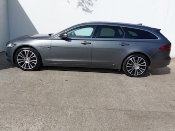 Used Jaguar XF 2018 for sale - 79048285: Photo