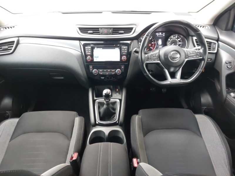 Used Nissan Qashqai 2017 for sale - 77034796: Photo 2