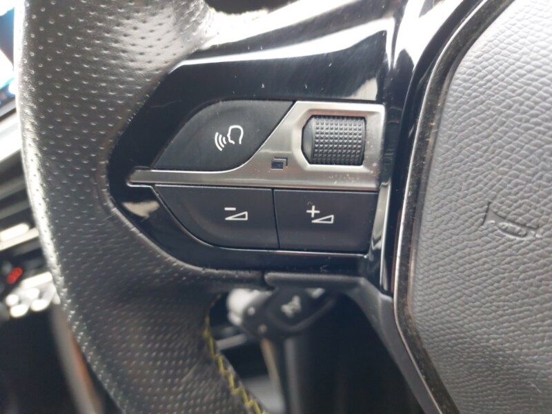 Used Peugeot 2008 2020 for sale - 77325077: Photo 14