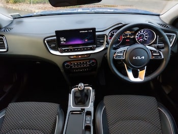 Used Kia XCeed 2023 for sale - 77256849: Photo