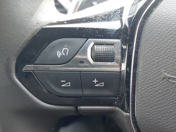 Used Peugeot 5008 2023 for sale - 76208328: Photo 15