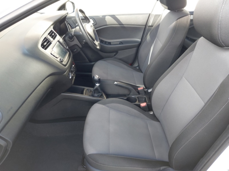 Used Hyundai i20 2020 for sale - 77289910: Photo 5