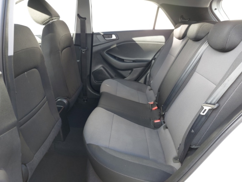 Used Hyundai i20 2020 for sale - 77289910: Photo 6