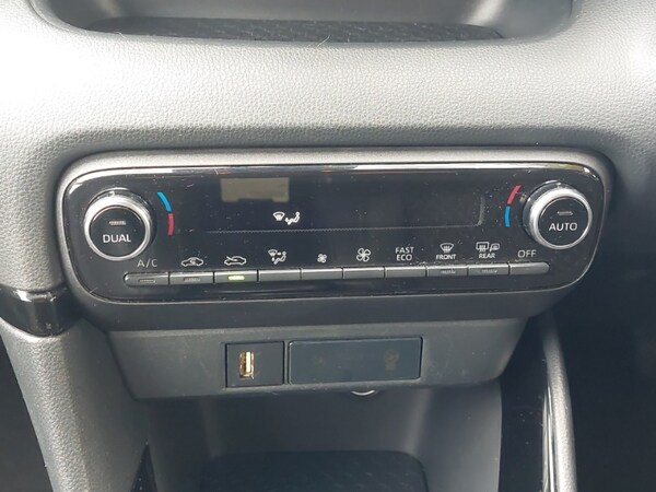Used Toyota Yaris 2022 for sale - 76160854: Photo 11