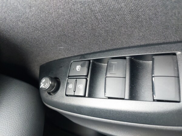 Used Toyota Yaris 2022 for sale - 76160854: Photo 18