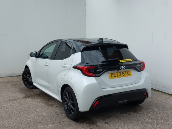Used Toyota Yaris 2022 for sale - 76160854: Photo 3