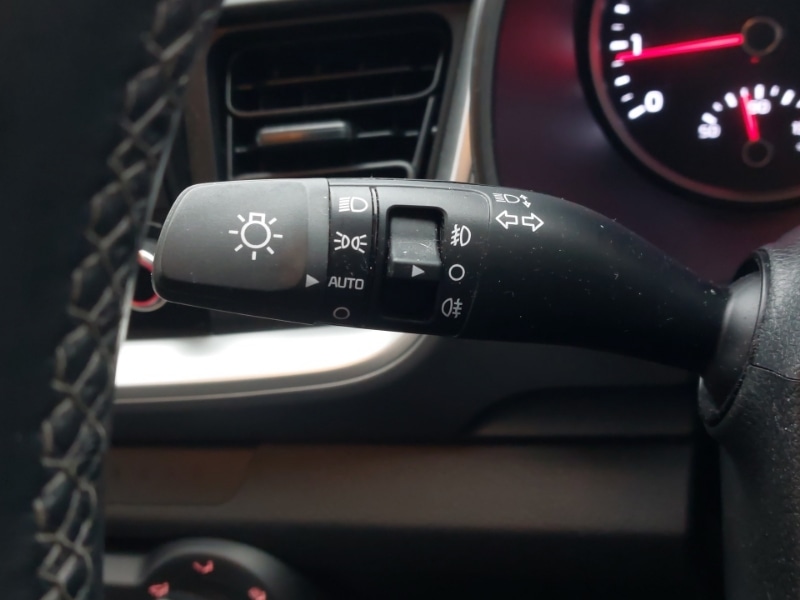 Used Kia Stonic 2019 for sale - 77472168: Photo 14