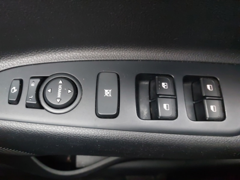 Used Kia Stonic 2019 for sale - 77472168: Photo 17