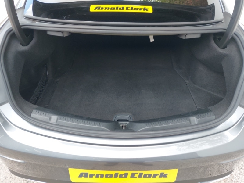 Used Mercedes-Benz E Class 2019 for sale - 76648491: Photo 8