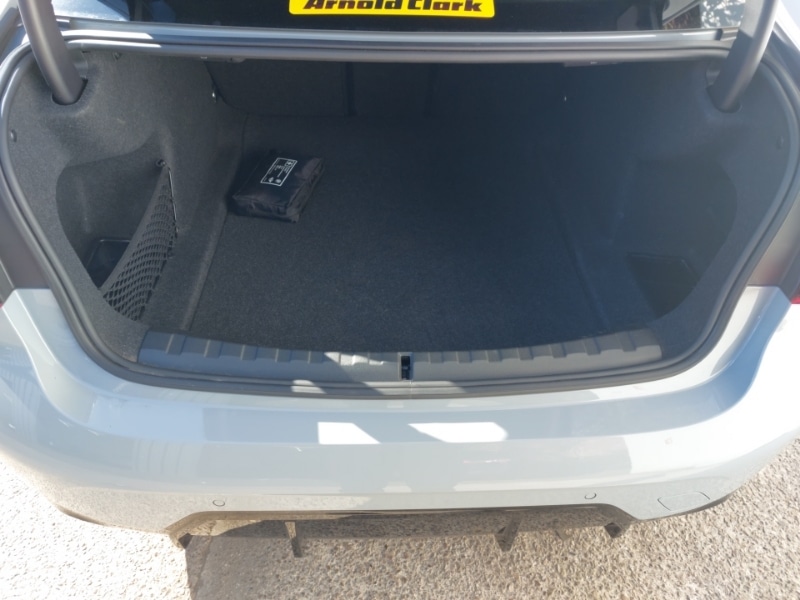Used BMW 3 Series 2024 for sale - 76317607: Photo 8