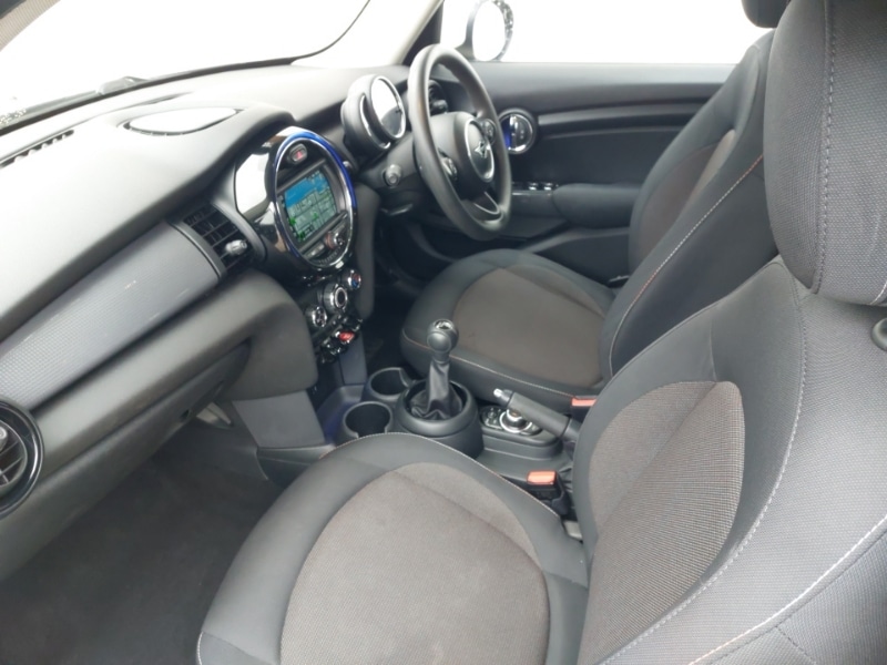 Used MINI Hatch 2019 for sale - 77448369: Photo 5