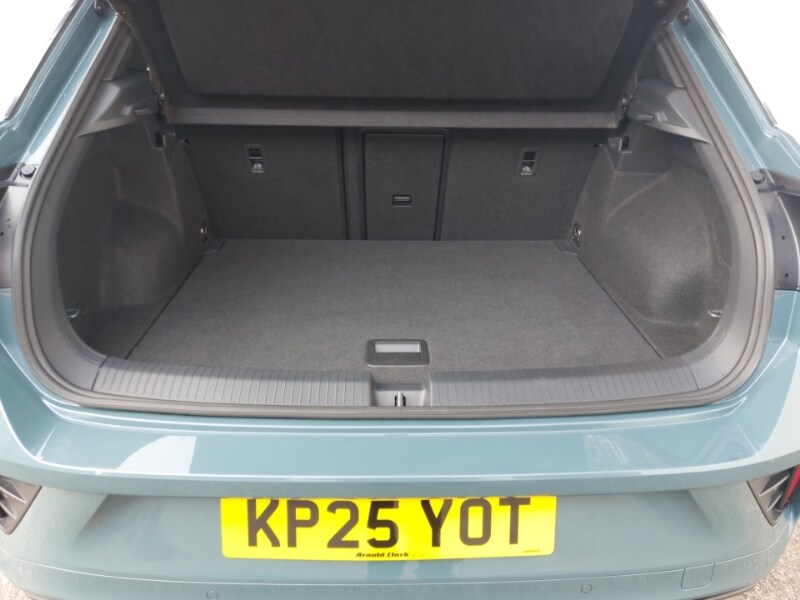 Used Volkswagen T-Roc 2025 for sale - 77085784: Photo 8