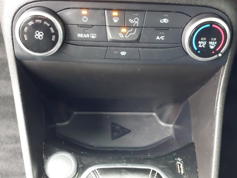 Used Ford Fiesta 2017 for sale - 77544018: Photo 11