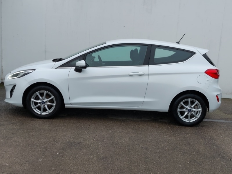 Used Ford Fiesta 2017 for sale - 77544018: Photo 4
