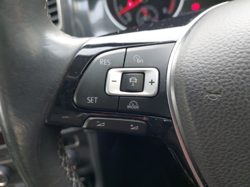 Used Volkswagen Golf 2017 for sale - 77644543: Photo 14