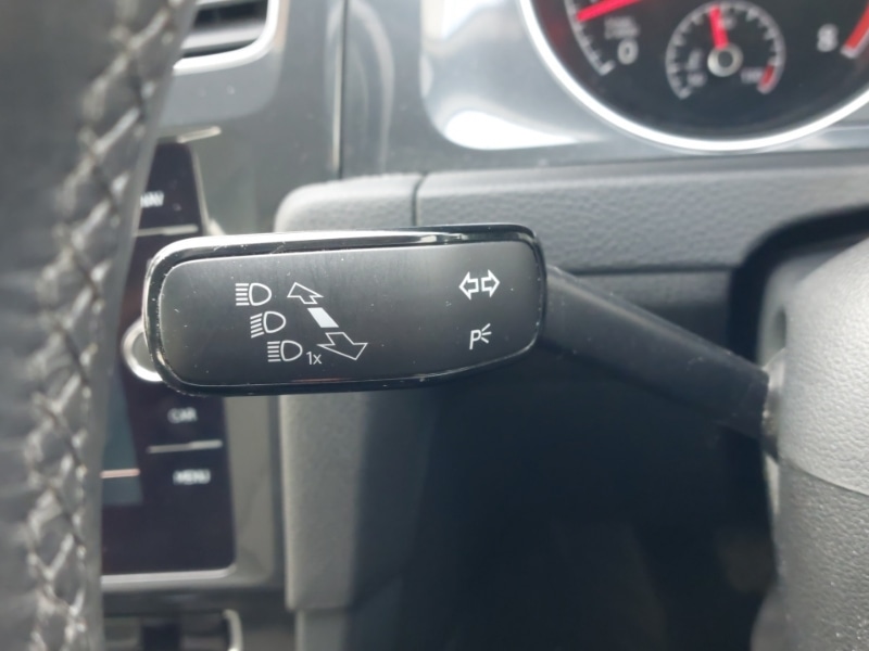 Used Volkswagen Golf 2017 for sale - 77644543: Photo 15