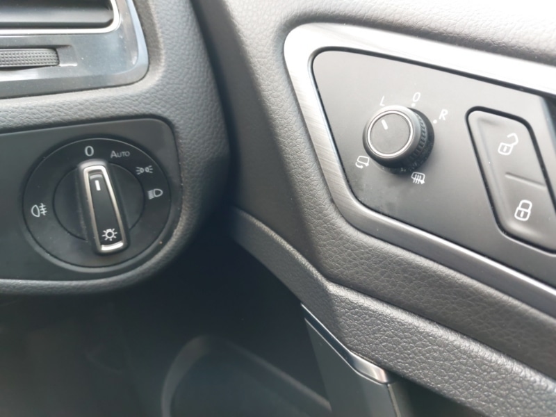 Used Volkswagen Golf 2017 for sale - 77644543: Photo 19