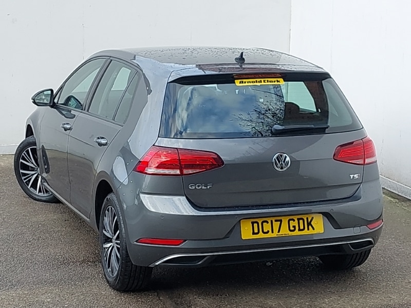 Used Volkswagen Golf 2017 for sale - 77644543: Photo 3