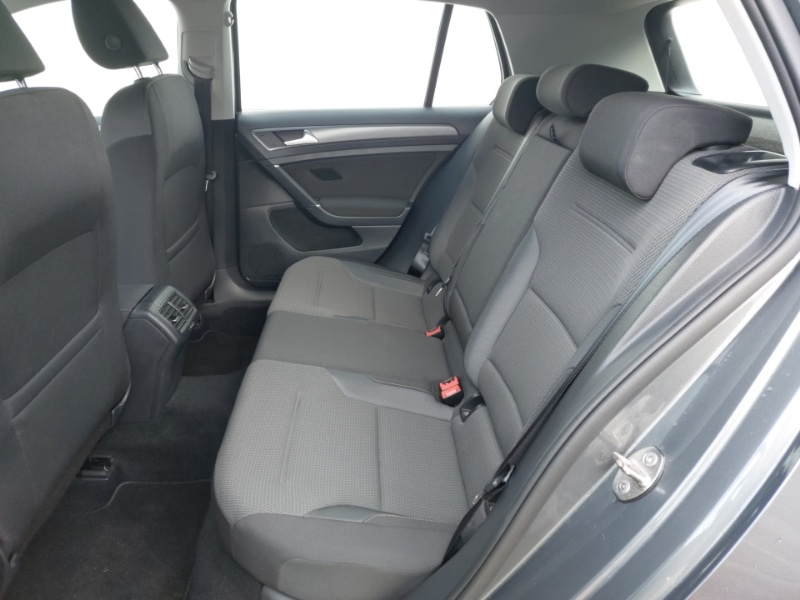 Used Volkswagen Golf 2017 for sale - 77644543: Photo 6