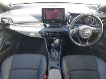 Used Toyota Yaris 2021 for sale - 79457696: Photo