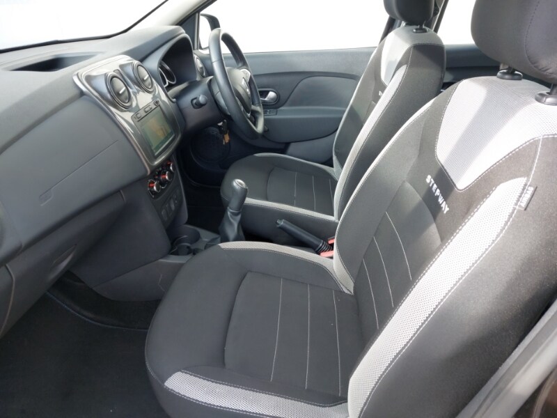 Used Dacia Sandero Stepway 2021 for sale - 77987591: Photo 5