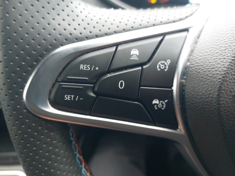 Used Renault Clio 2024 for sale - 75989016: Photo 15