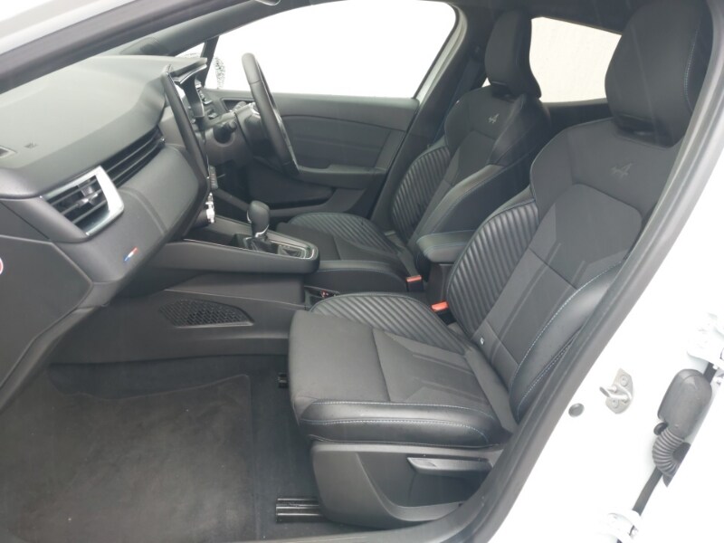 Used Renault Clio 2024 for sale - 75989016: Photo 5
