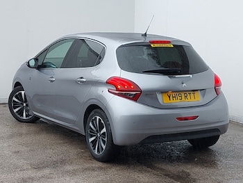 Used Peugeot 208 2019 for sale - 75595129: Photo