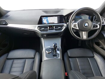 Used BMW 3 Series 2019 for sale - 77352381: Photo