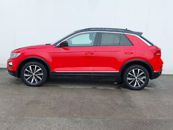 Used Volkswagen T-Roc 2019 for sale - 79728615: Photo