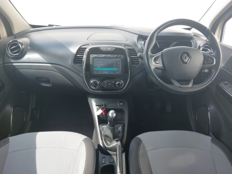 Used Renault Captur 2018 for sale - 76258219: Photo 2