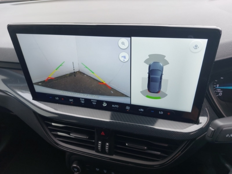 Used Ford Focus 2023 for sale - 76483880: Photo 17