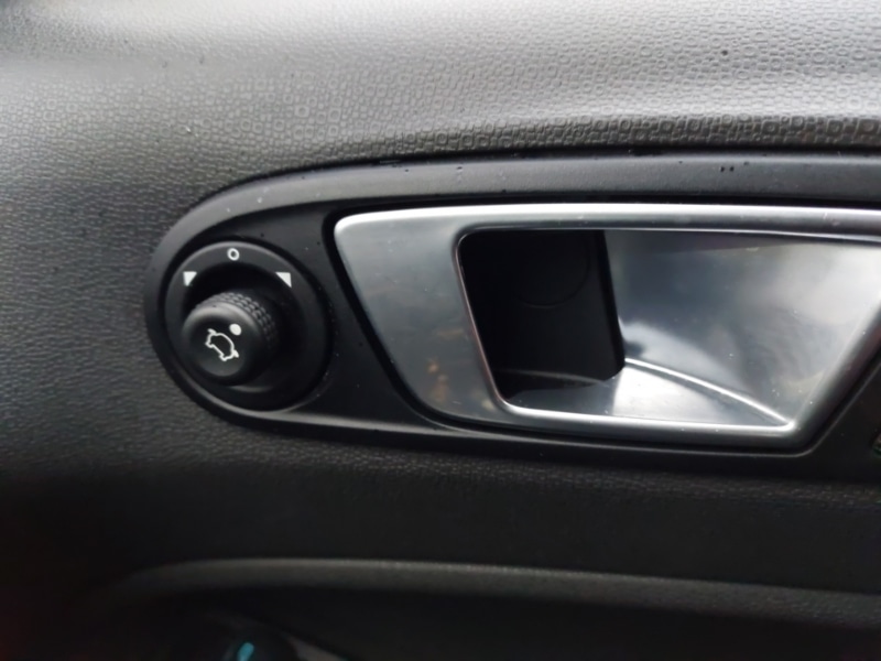 Used Ford Ecosport 2015 for sale - 77540264: Photo 16