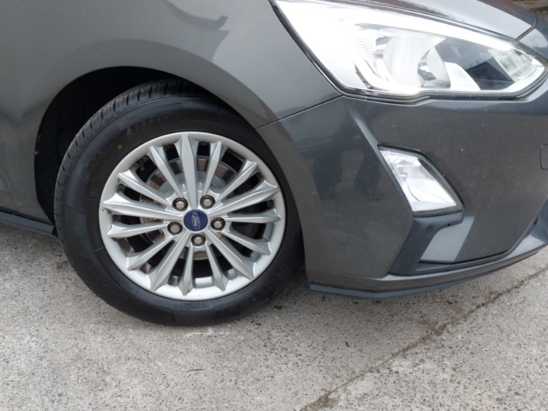 Used Ford Focus 2018 for sale - 77337935: Photo 9