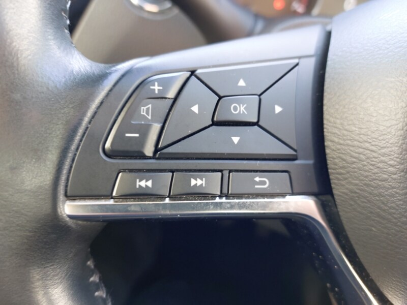 Used Nissan Qashqai 2017 for sale - 76763700: Photo 14