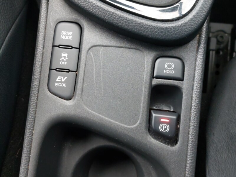 Used Toyota Yaris Cross 2022 for sale - 77325082: Photo 19