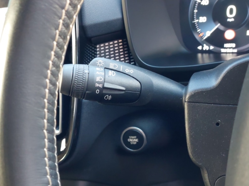 Used Volvo XC40 2021 for sale - 76860425: Photo 14