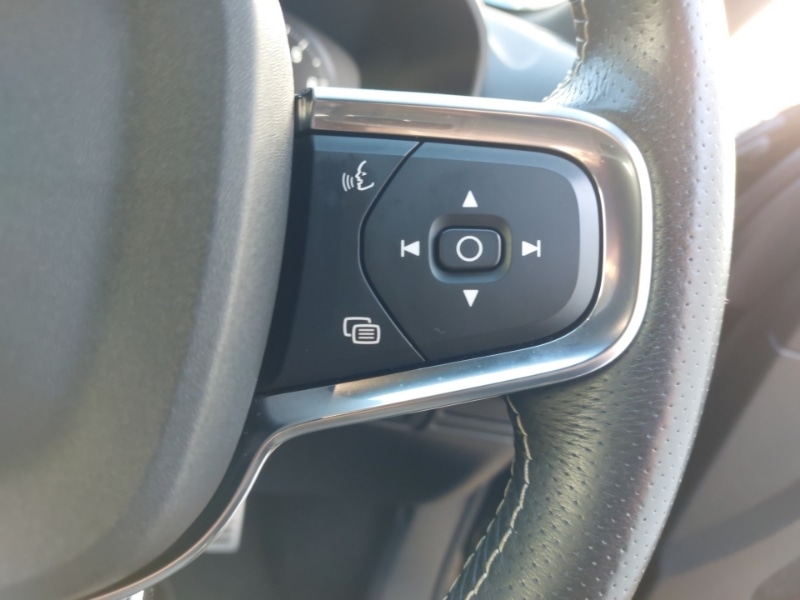 Used Volvo XC40 2021 for sale - 76860425: Photo 15