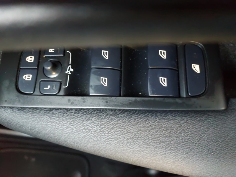 Used Volvo XC40 2021 for sale - 76860425: Photo 18