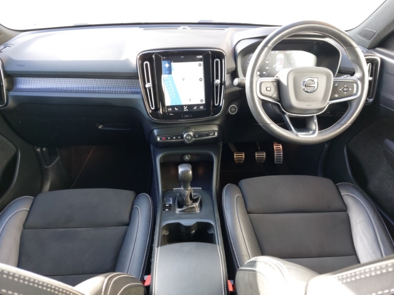 Used Volvo XC40 2021 for sale - 76860425: Photo 2