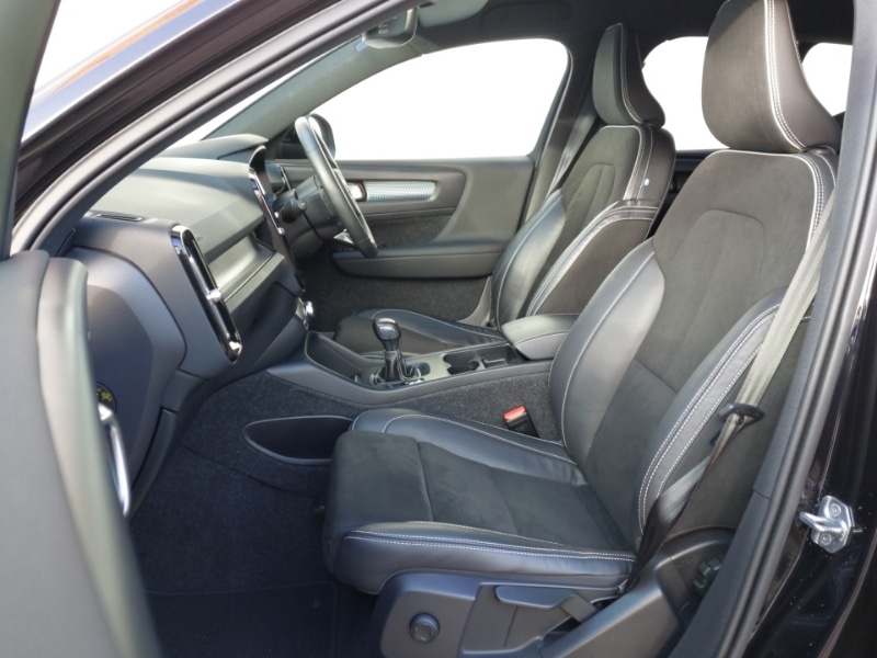 Used Volvo XC40 2021 for sale - 76860425: Photo 5