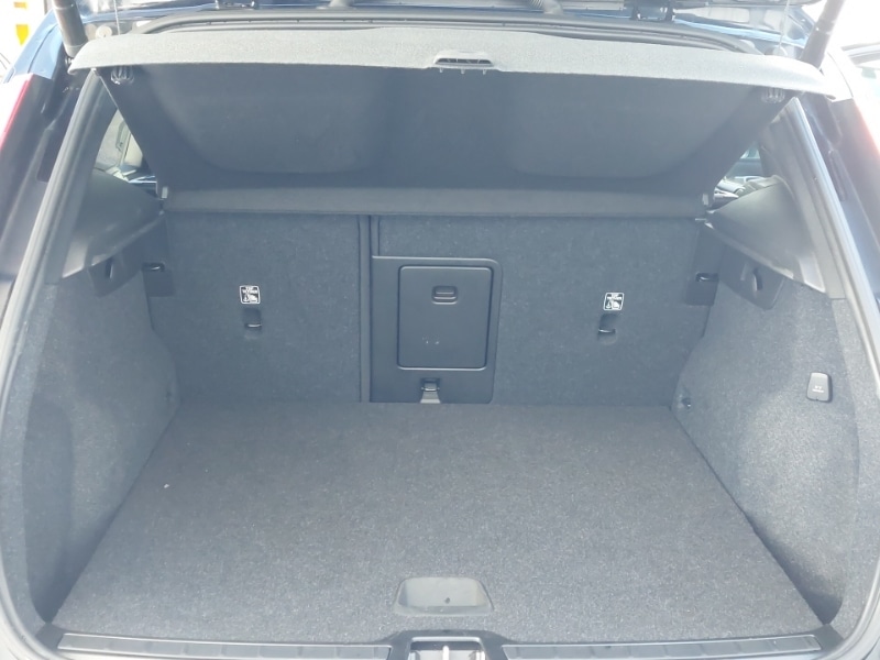 Used Volvo XC40 2021 for sale - 76860425: Photo 8