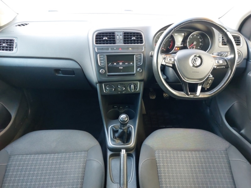 Used Volkswagen Polo 2016 for sale - 77458088: Photo 2