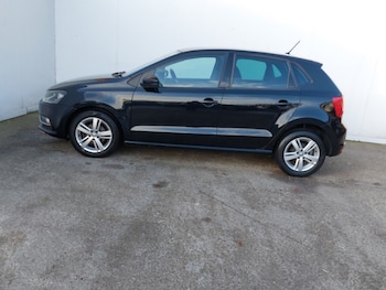 Used Volkswagen Polo 2016 for sale - 77458088: Photo