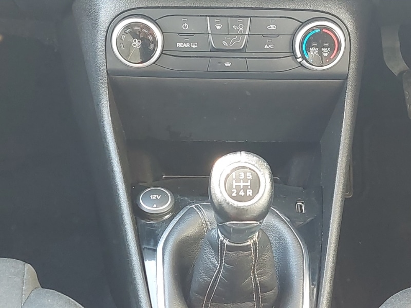 Used Ford Fiesta 2018 for sale - 76403930: Photo 11